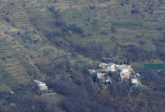 avsp74.JPG (28969 byte)