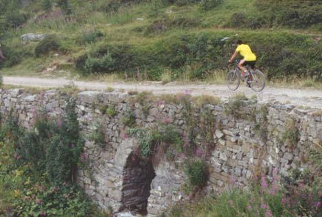 mar27.JPG (34831 byte)