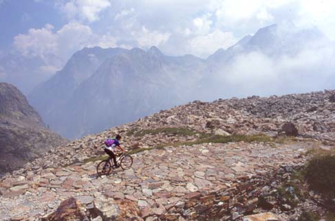 mar3.JPG (30652 byte)